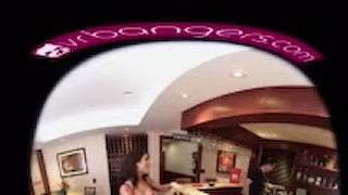 VR PORN-August Ames Give A World Class BlowJob To The Bartander