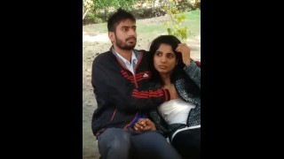 Indian college girl hard fucking (Bihar) on valentine day with boy friend
