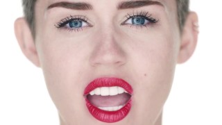 Miley Cyrus – Wrecking Ball (Porn Musik Video)